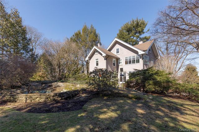 42 Edgewood Avenue, Mount Vernon, NY 10552