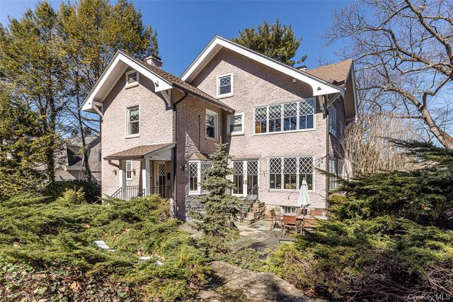 42 Edgewood Avenue, Mount Vernon, NY 10552