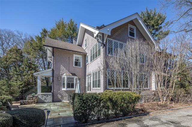 42 Edgewood Avenue, Mount Vernon, NY 10552