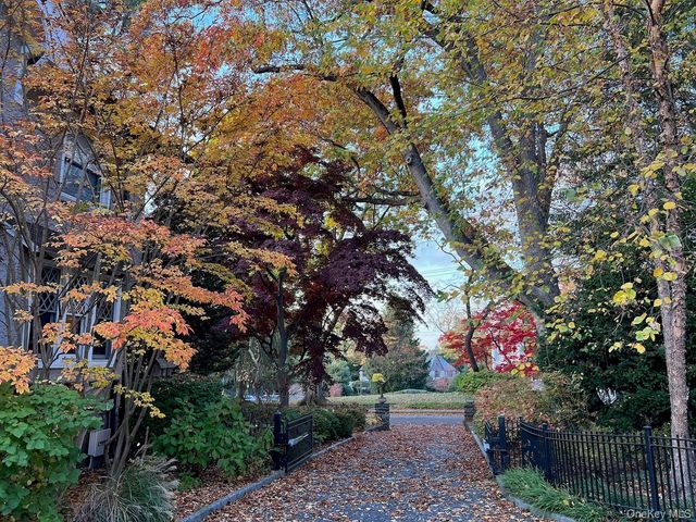 42 Edgewood Avenue, Mount Vernon, NY 10552
