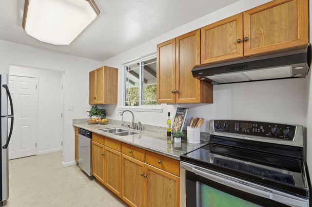 15581 Flintridge Drive, Los Gatos, CA 95032