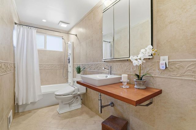 15581 Flintridge Drive, Los Gatos, CA 95032