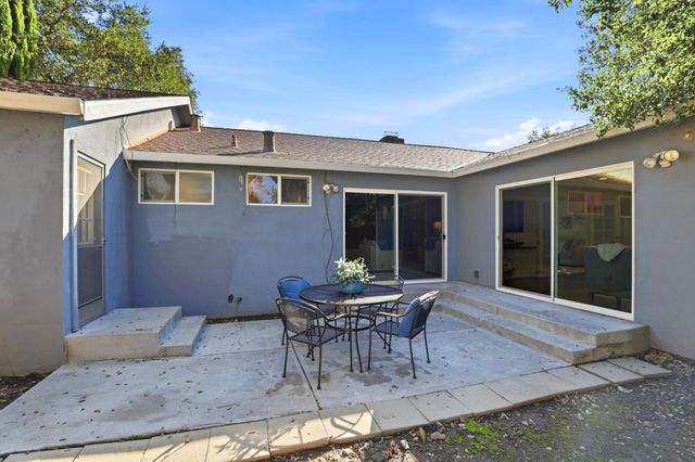 15581 Flintridge Drive, Los Gatos, CA 95032
