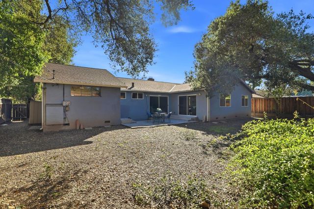 15581 Flintridge Drive, Los Gatos, CA 95032