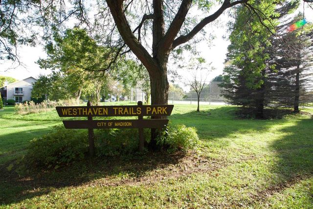 2933 Muir Field Road, Madison, WI 53719