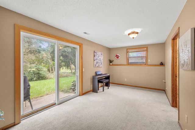 2933 Muir Field Road, Madison, WI 53719