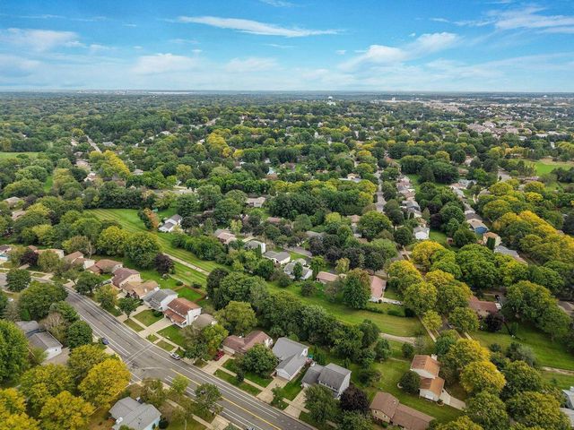 2933 Muir Field Road, Madison, WI 53719