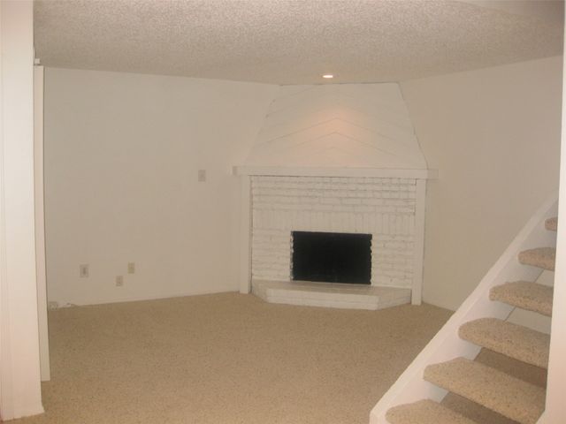 5630 Spring Valley Road 30c, Dallas, TX 75254