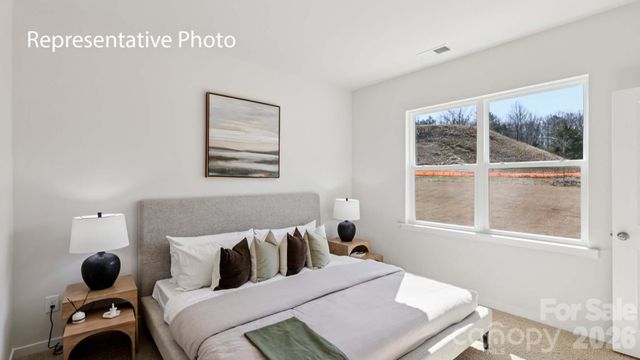 466 Dazzle Loop, Newton, NC 28658