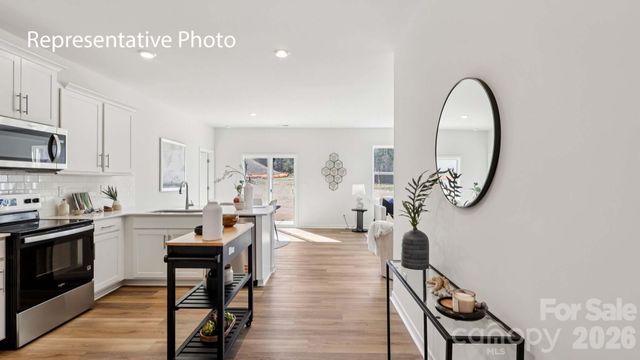 466 Dazzle Loop, Newton, NC 28658
