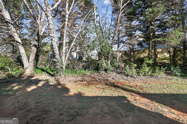 2396 Hillvale Circle, Lithonia, GA 30058