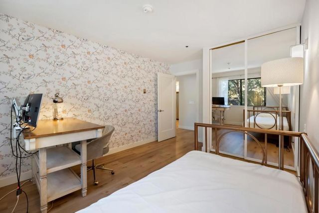 496 W Charleston Road 302, Palo Alto, CA 94306
