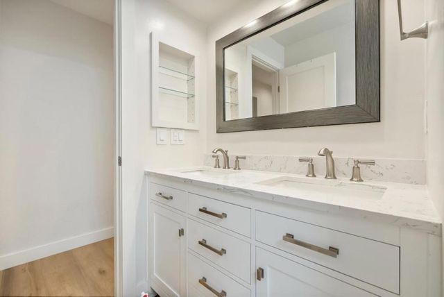496 W Charleston Road 302, Palo Alto, CA 94306