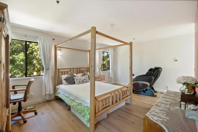 496 W Charleston Road 302, Palo Alto, CA 94306
