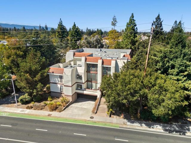 496 W Charleston Road 302, Palo Alto, CA 94306
