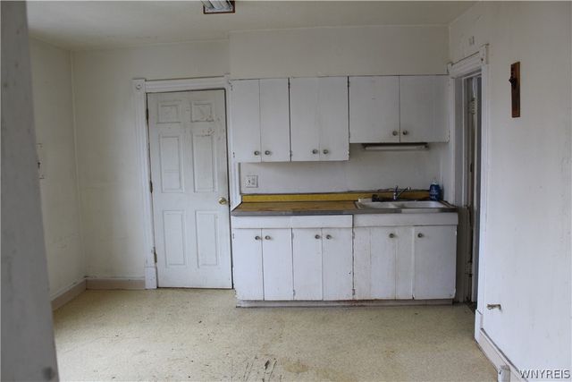 207-221 Washburn Street, Lockport City, NY 14094