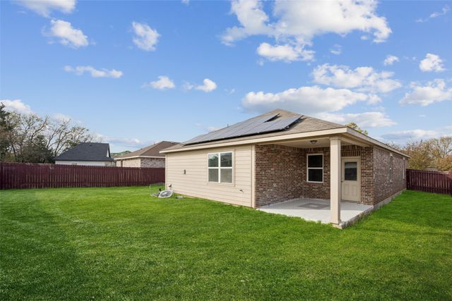 1020 Walnut Ridge Drive, Hutchins, TX 75141