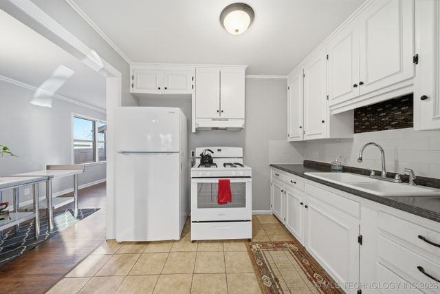 3714 E 2nd Place, Tulsa, OK 74112