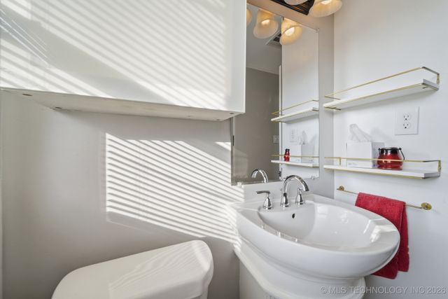 3714 E 2nd Place, Tulsa, OK 74112