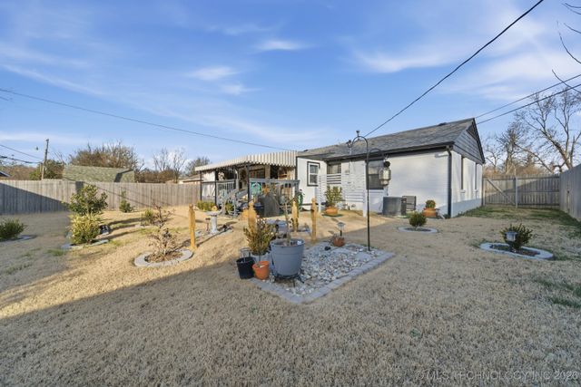 3714 E 2nd Place, Tulsa, OK 74112