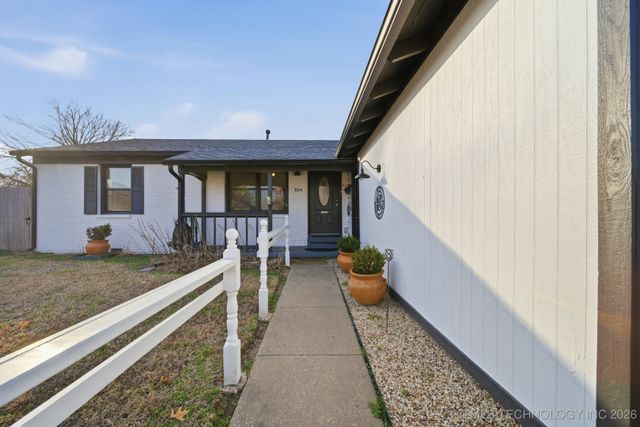 3714 E 2nd Place, Tulsa, OK 74112