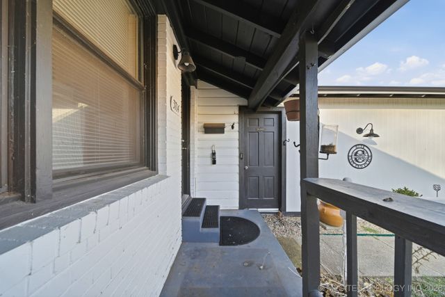 3714 E 2nd Place, Tulsa, OK 74112