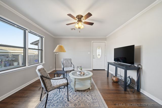 3714 E 2nd Place, Tulsa, OK 74112