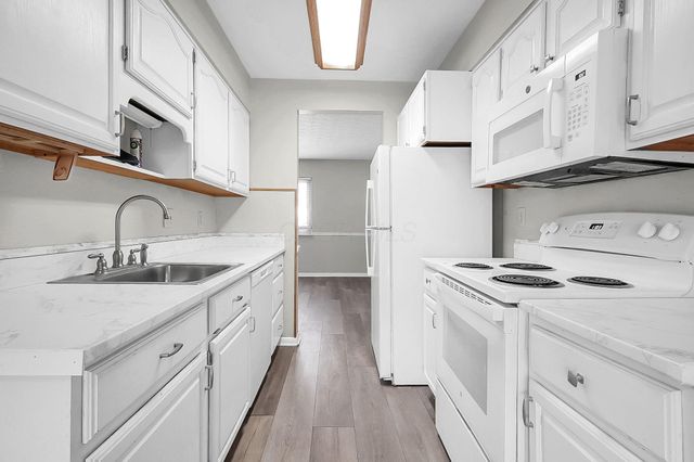 2278 Wadsworth Drive, D, Columbus, OH 43232