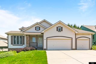 549 S 188th Avenue Circle, Elkhorn, NE 68022