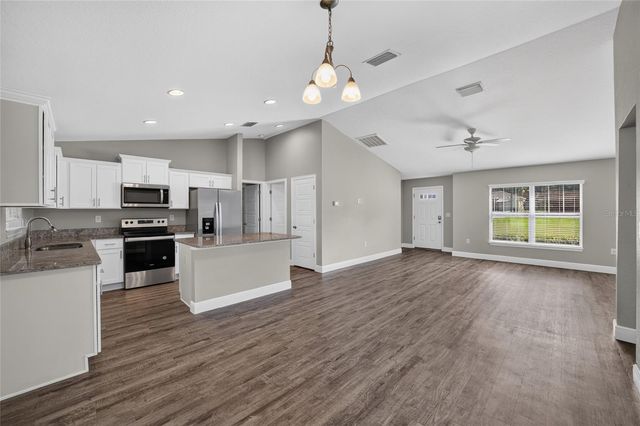 28 OAK CIRCLE, Ocala, FL 34472