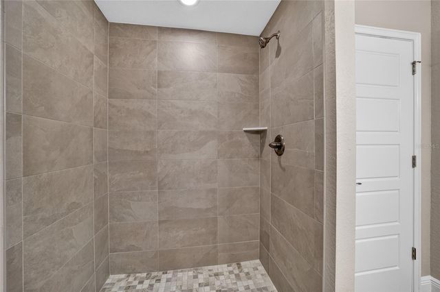 28 OAK CIRCLE, Ocala, FL 34472