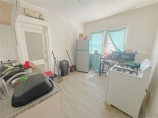 1541 South Avenue 43, Syracuse, NY 13207