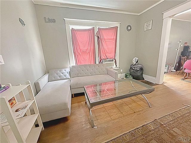 1541 South Avenue 43, Syracuse, NY 13207