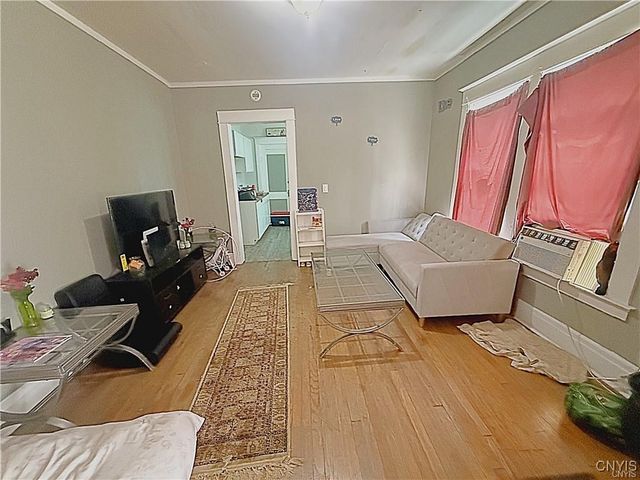 1541 South Avenue 43, Syracuse, NY 13207