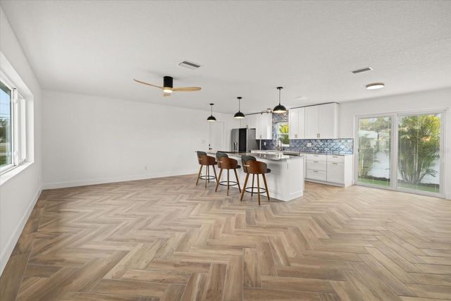 912 21ST AVENUE W, Palmetto, FL 34221