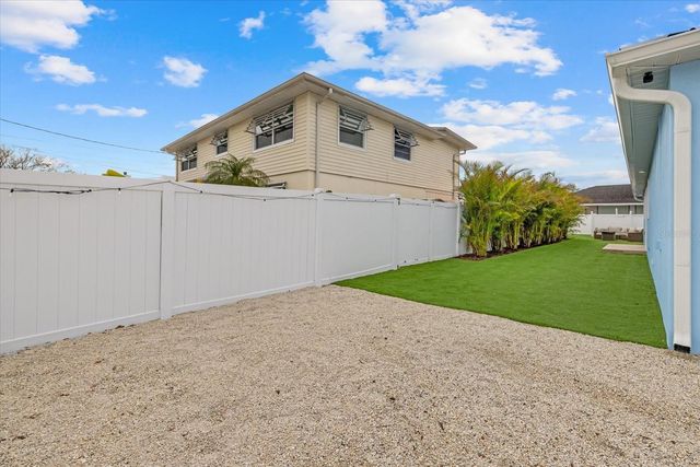 912 21ST AVENUE W, Palmetto, FL 34221