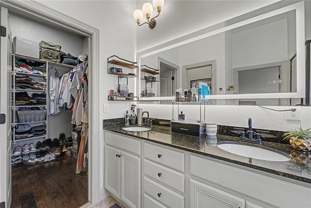 3340 N Doyne Hamm Drive, Fayetteville, AR 72703