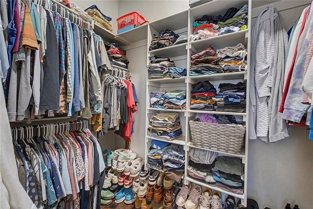 3340 N Doyne Hamm Drive, Fayetteville, AR 72703