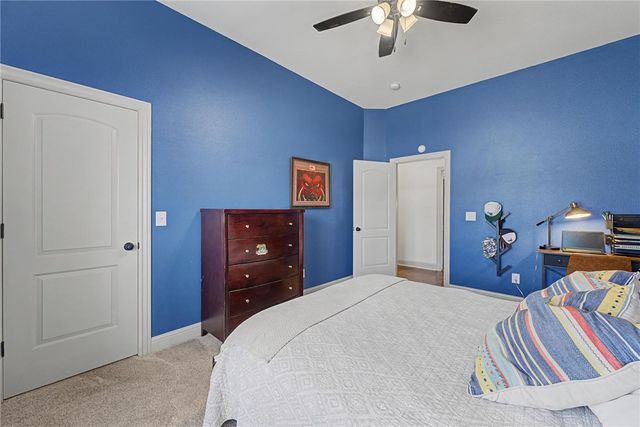 3340 N Doyne Hamm Drive, Fayetteville, AR 72703