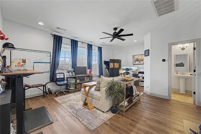 3340 N Doyne Hamm Drive, Fayetteville, AR 72703