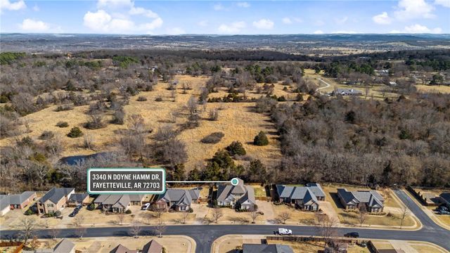 3340 N Doyne Hamm Drive, Fayetteville, AR 72703