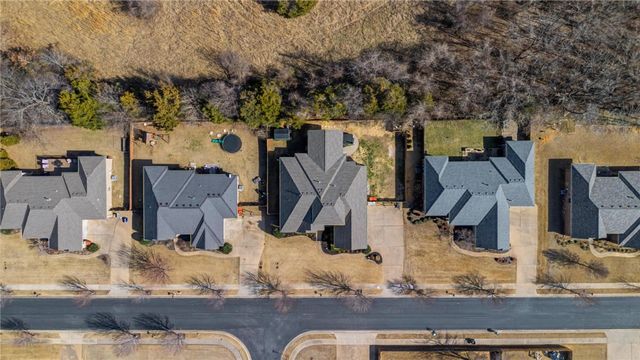 3340 N Doyne Hamm Drive, Fayetteville, AR 72703