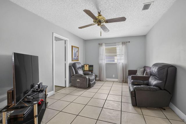 5337 BELLEVILLE Road, West Palm Beach, FL 33417