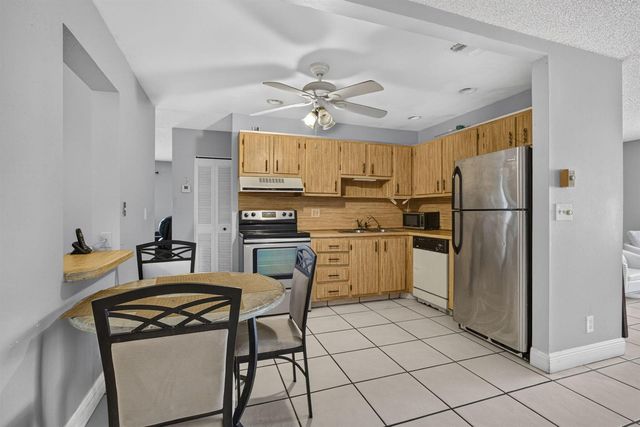 5337 BELLEVILLE Road, West Palm Beach, FL 33417