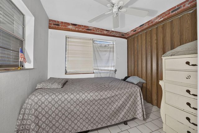 5337 BELLEVILLE Road, West Palm Beach, FL 33417