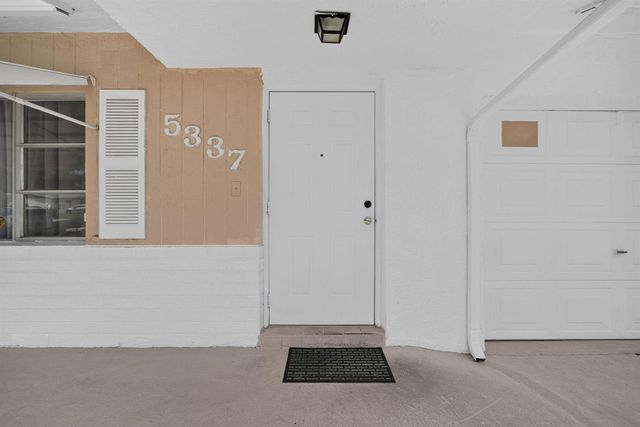 5337 BELLEVILLE Road, West Palm Beach, FL 33417