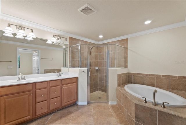 20080 RAGAZZA CIRCLE 102, Venice, FL 34293