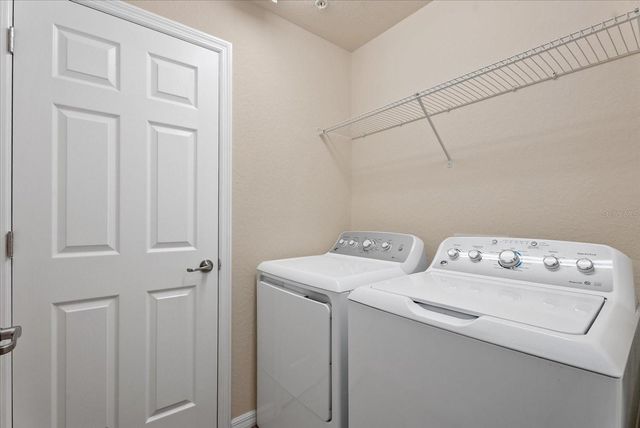 20080 RAGAZZA CIRCLE 102, Venice, FL 34293
