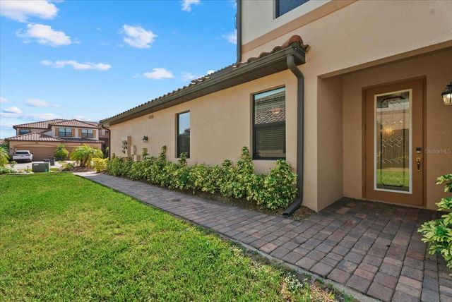 20080 RAGAZZA CIRCLE 102, Venice, FL 34293