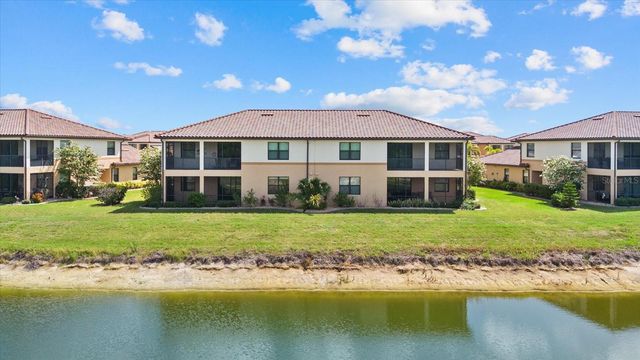 20080 RAGAZZA CIRCLE 102, Venice, FL 34293